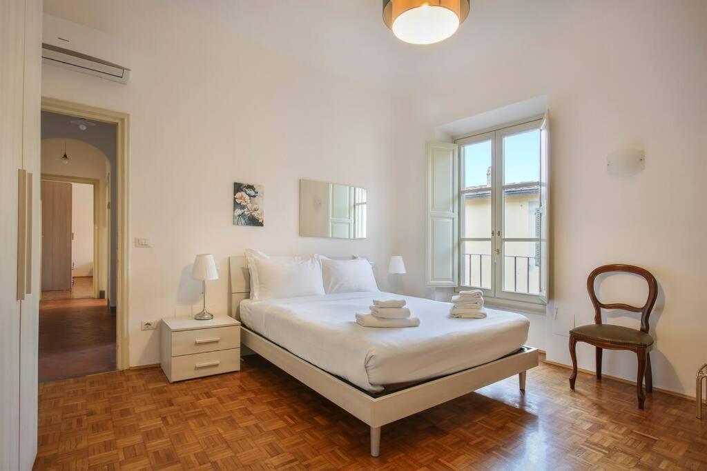 Palazzo Borghese 2 Bedroom Florence Exterior photo